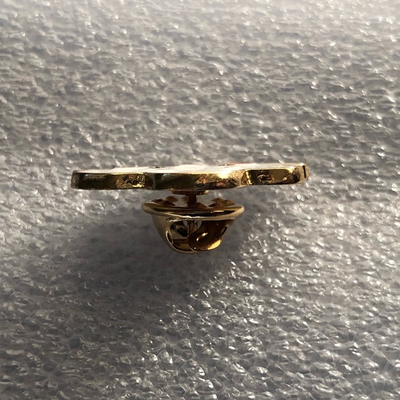 🌻10/$10🌻 Happy Cloud Face Emoji Enamel Pin - Picture 7 of 10